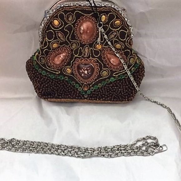 M & W BEADED PURSE WITH ADJ. CHAINS - Picture 4 of 4